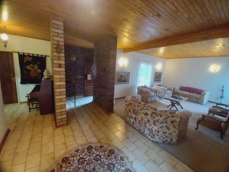 3 Bedroom Property for Sale in Vaalpark Free State